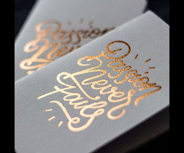 چاپ کاتالوگ با برجستگی و طلاکوب